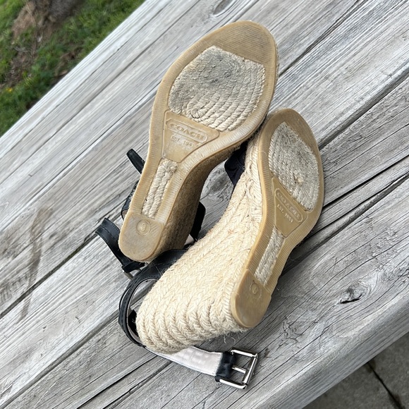 Coach - Picture 7 of 11